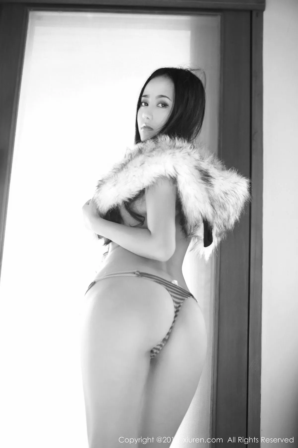 [XiuRen秀人网]第487期玛鲁娜写真 [43P]-001