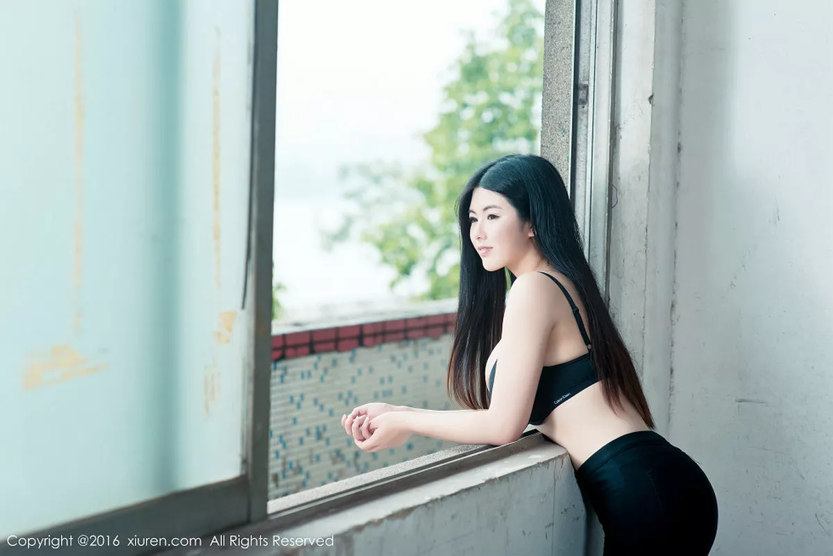 [XiuRen秀人网]第518期娜露Selena写真 [52P]-037