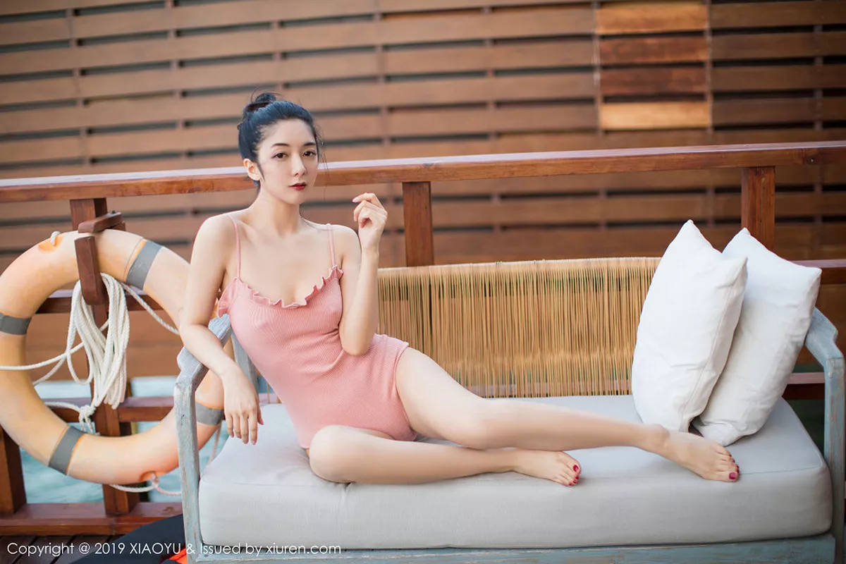 [XiaoYu画语界]第150期喜欢猫写真 [66P]-002
