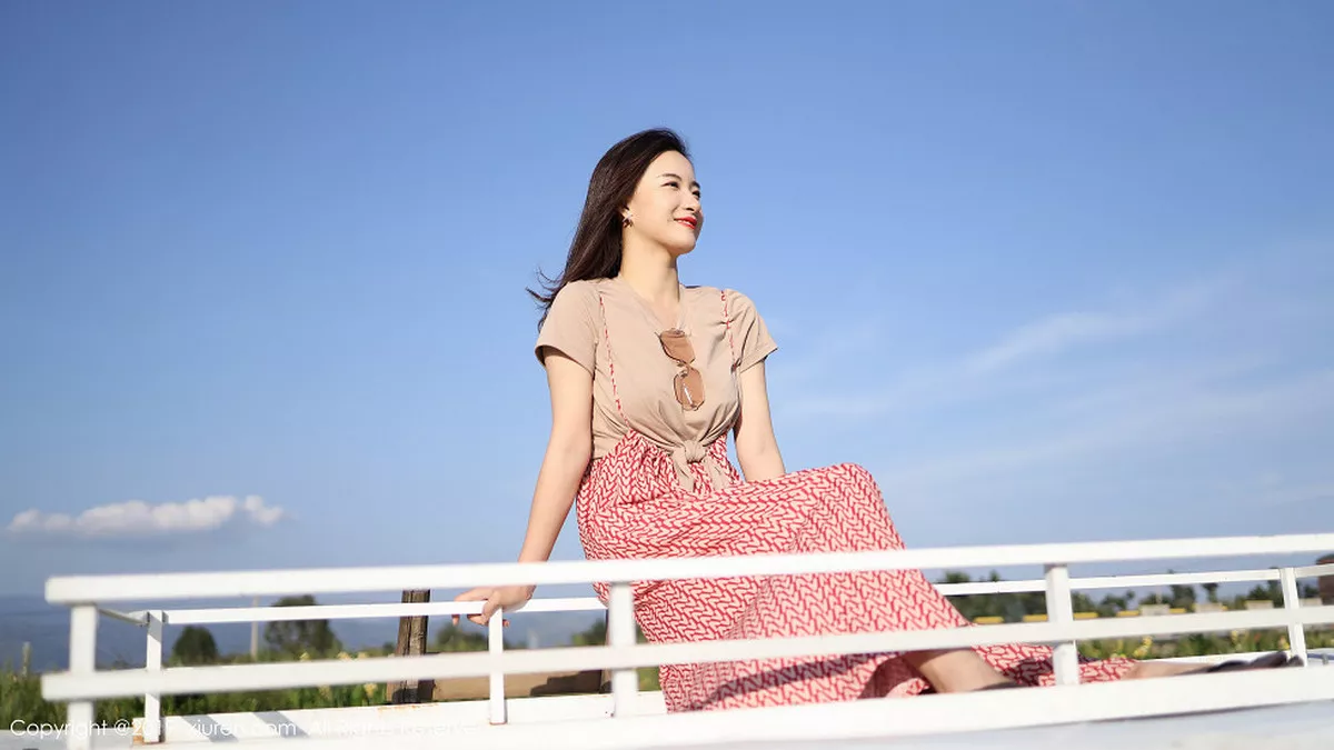 [XiuRen秀人网]第1718期艺儿拿铁写真 [63P]-004