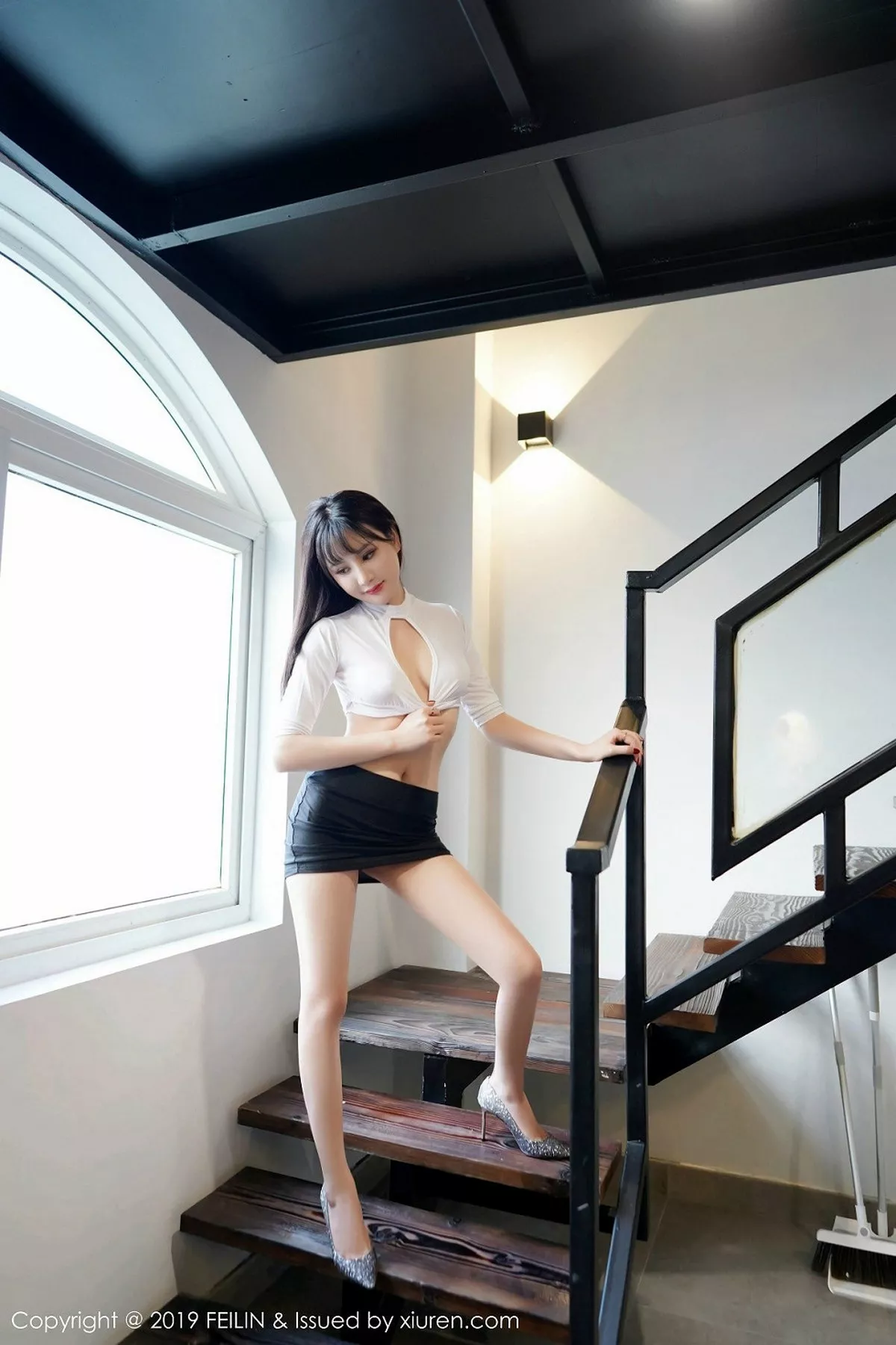 [FeiLin嗲囡囡]第210期青妍写真 [41P]-004