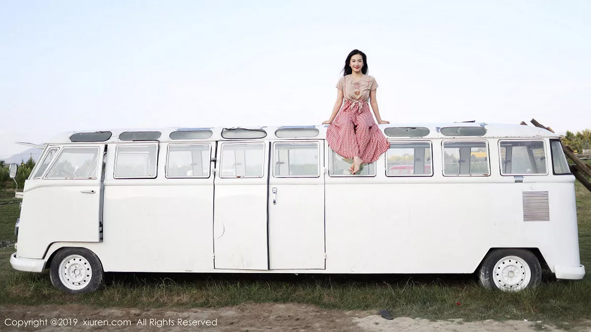 [XiuRen秀人网]第1718期艺儿拿铁写真 [63P]-054