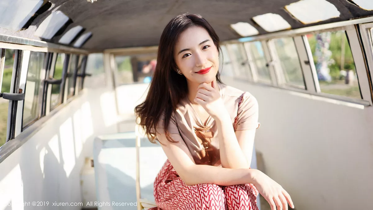 [XiuRen秀人网]第1718期艺儿拿铁写真 [63P]-013