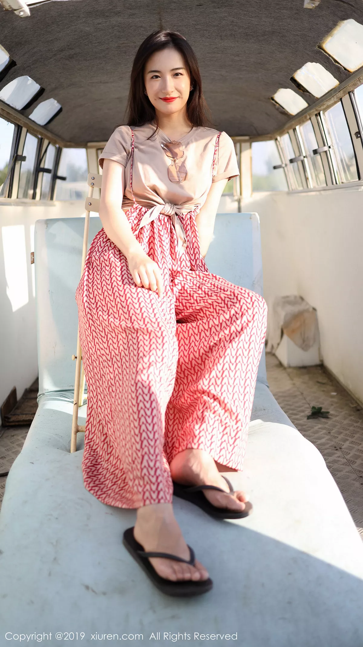 [XiuRen秀人网]第1718期艺儿拿铁写真 [63P]-010