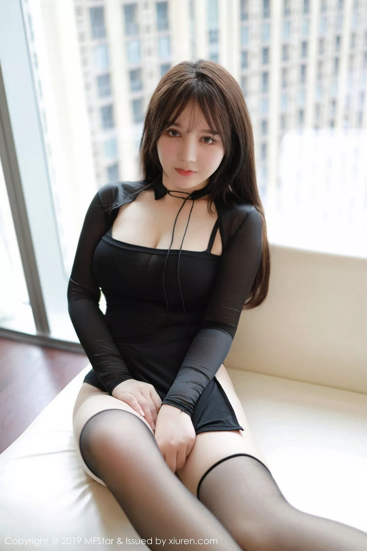 [MFStar模范学院]第221期小牛奶写真 [44P]-037