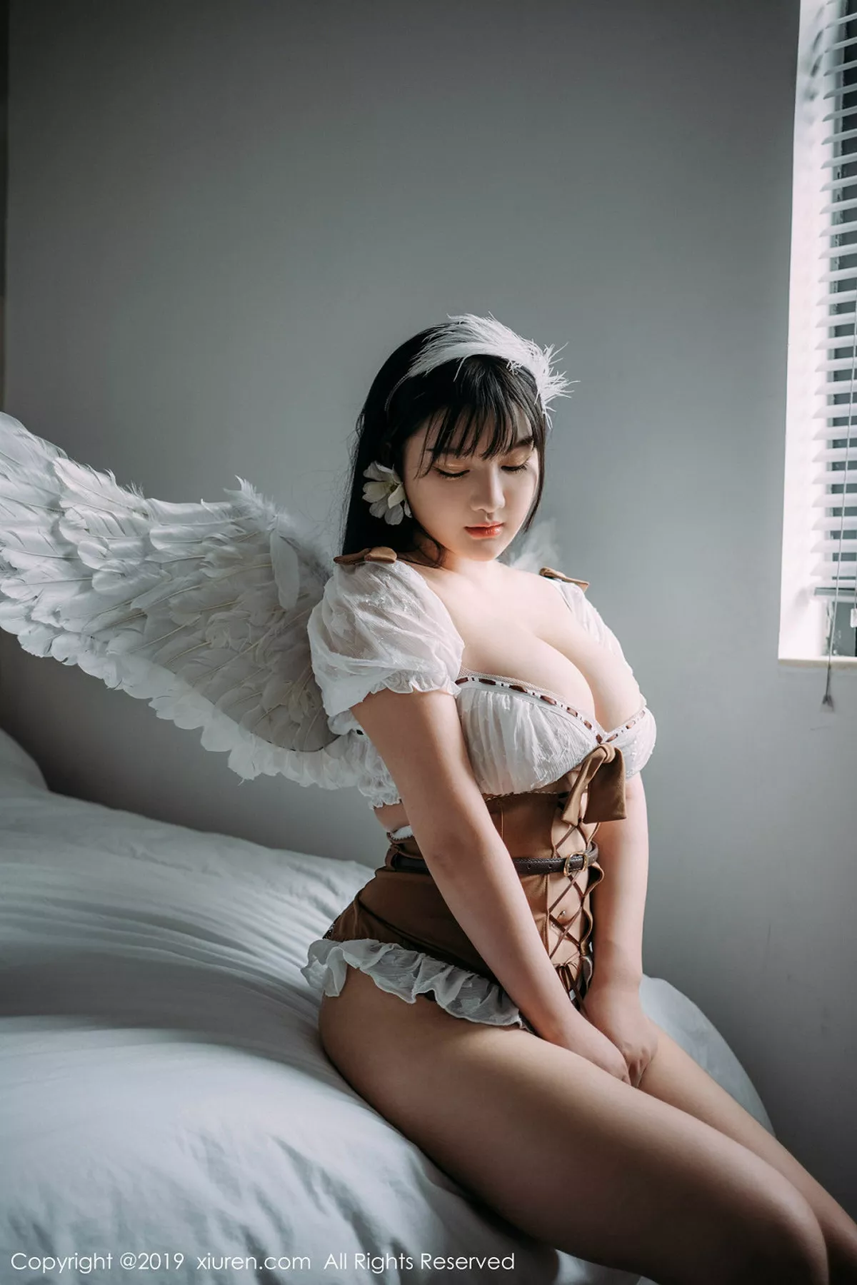 [XiuRen秀人网]第1824期小尤奈写真 [70P]-001