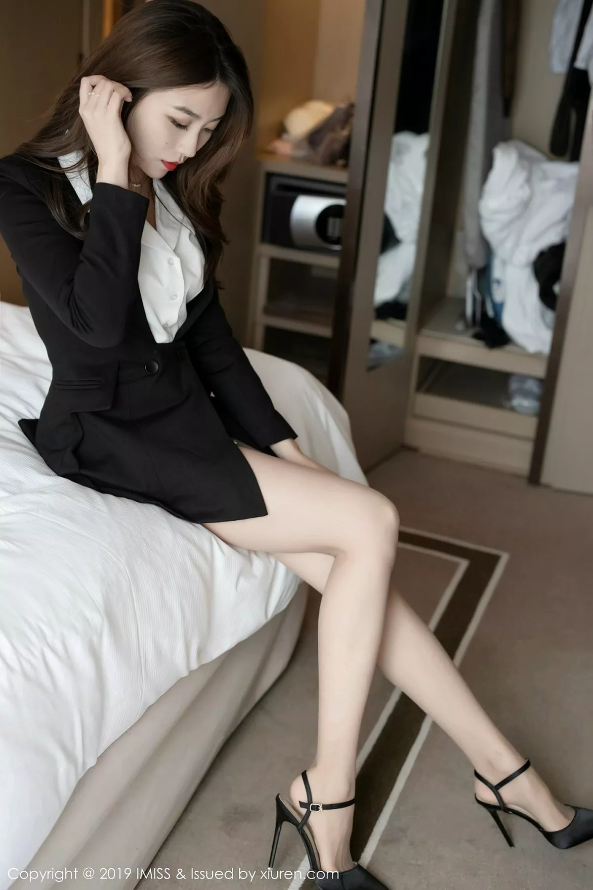 [Imiss爱蜜社]第410期许诺写真 [72P]-008