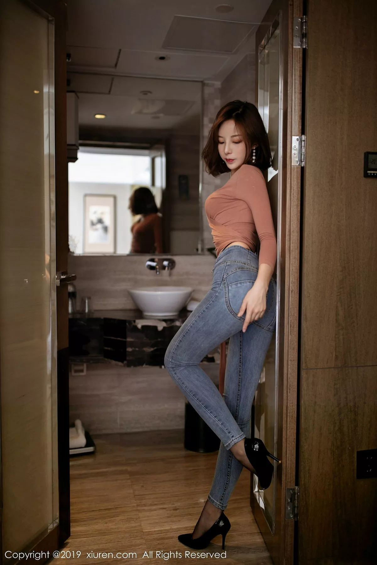 [XiuRen秀人网]第1820期陈小喵写真 [64P]-002