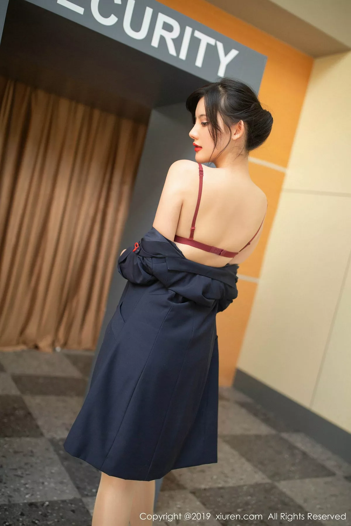 [XiuRen秀人网]第1881期就是阿朱啊写真 [80P]-071