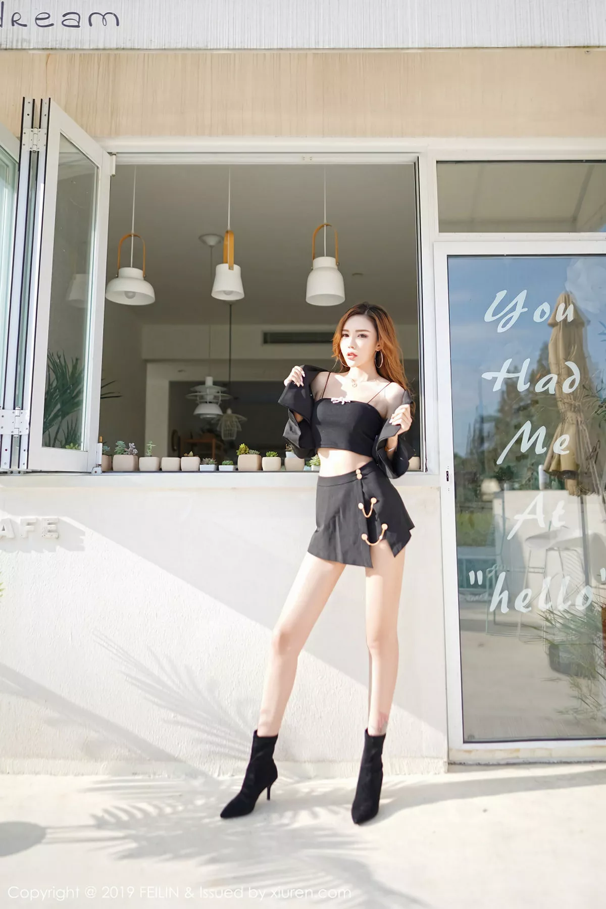 [FeiLin嗲囡囡]第220期梦小楠写真 [42P]-016