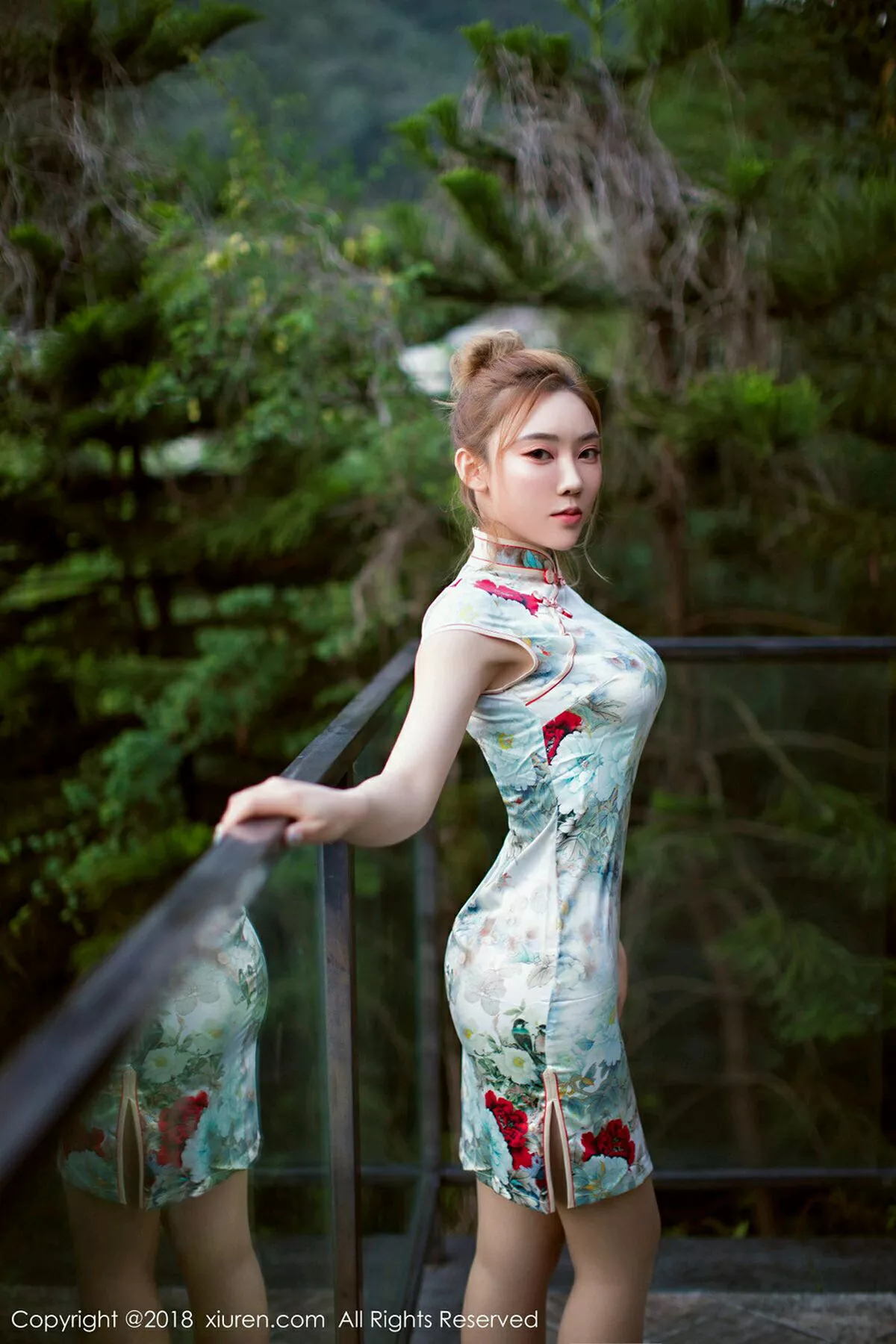 [XiuRen秀人网]第1237期萌汉药写真 [60P]-010