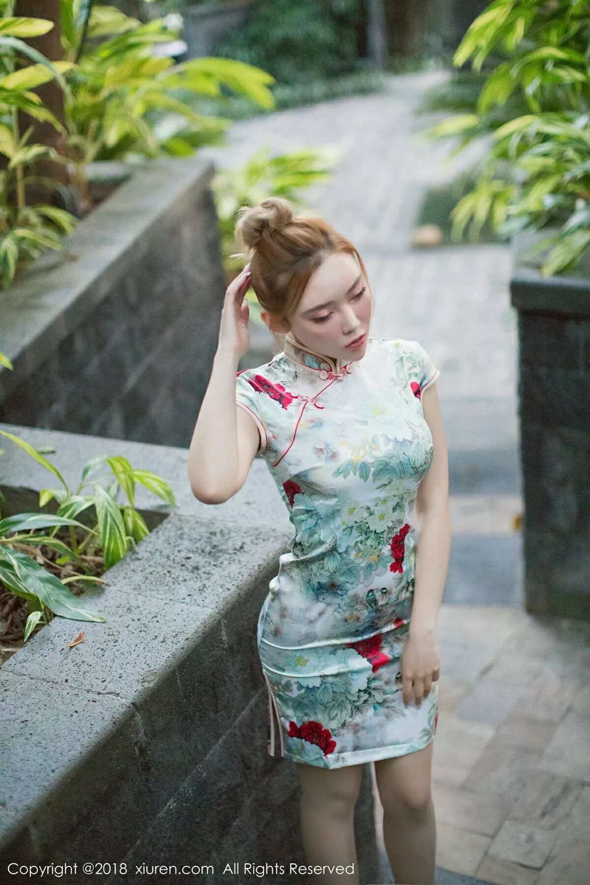 [XiuRen秀人网]第1237期萌汉药写真 [60P]-001