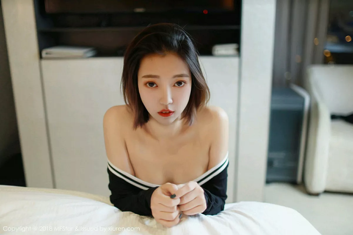 [MFStar模范学院]第159期冯木木写真 [32P]-010