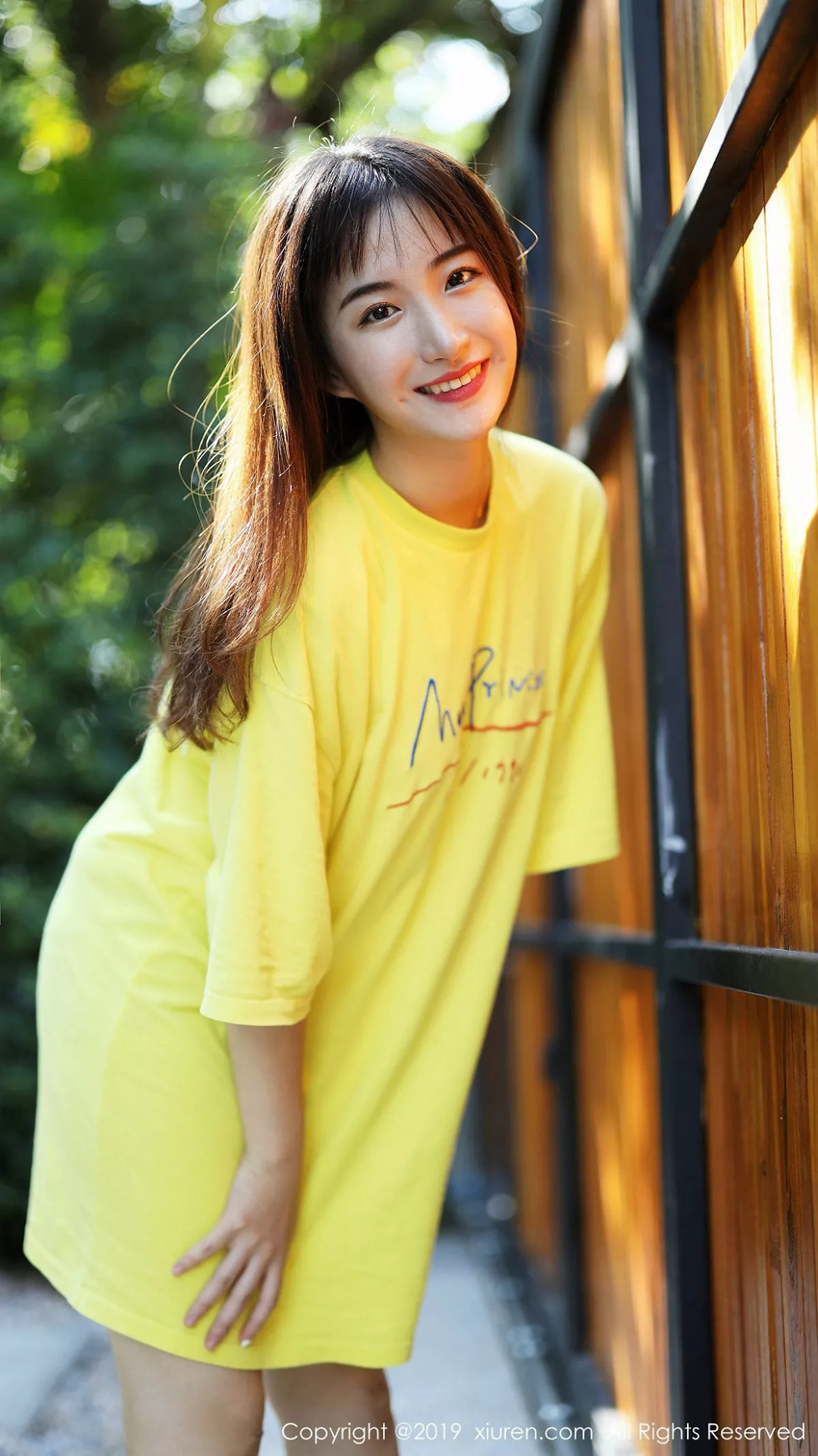 [XiuRen秀人网]第1892期艺儿拿铁写真 [55P]-001