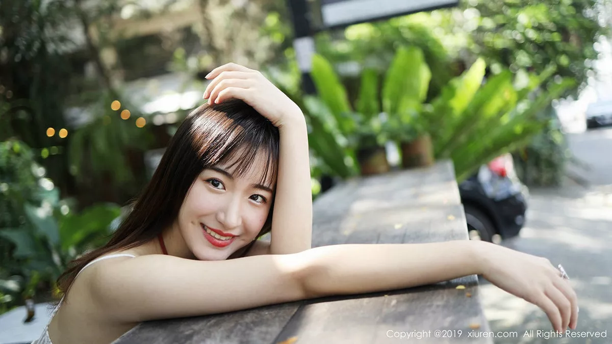 [XiuRen秀人网]第1892期艺儿拿铁写真 [55P]-039