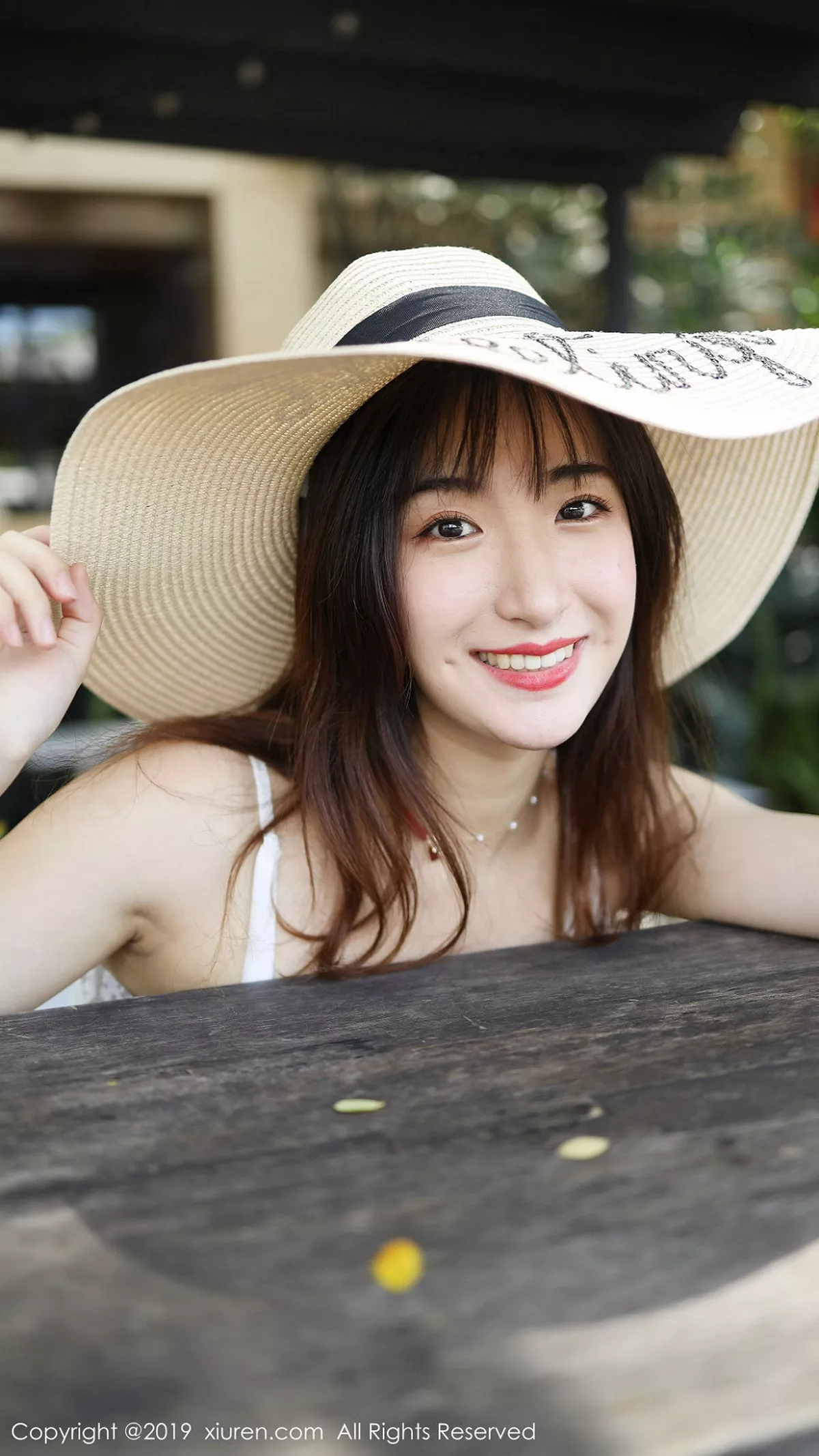 [XiuRen秀人网]第1892期艺儿拿铁写真 [55P]-041