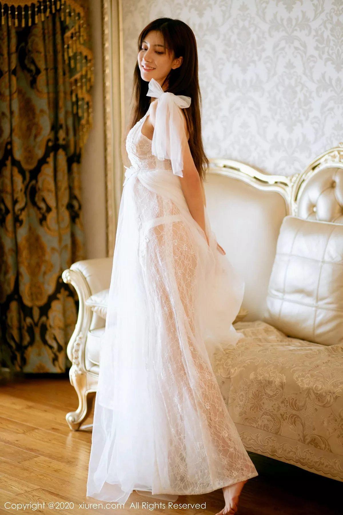 [XiuRen秀人网]第1914期林文文写真 [62P]-004