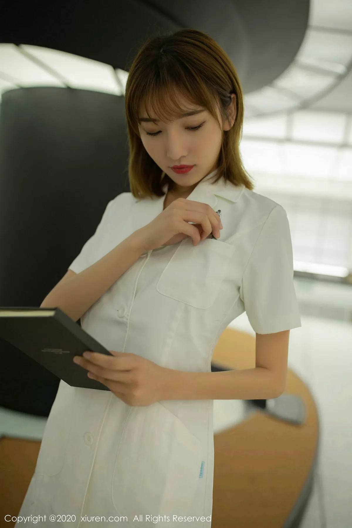 [XiuRen秀人网]第1931期陆萱萱写真 [56P]-001