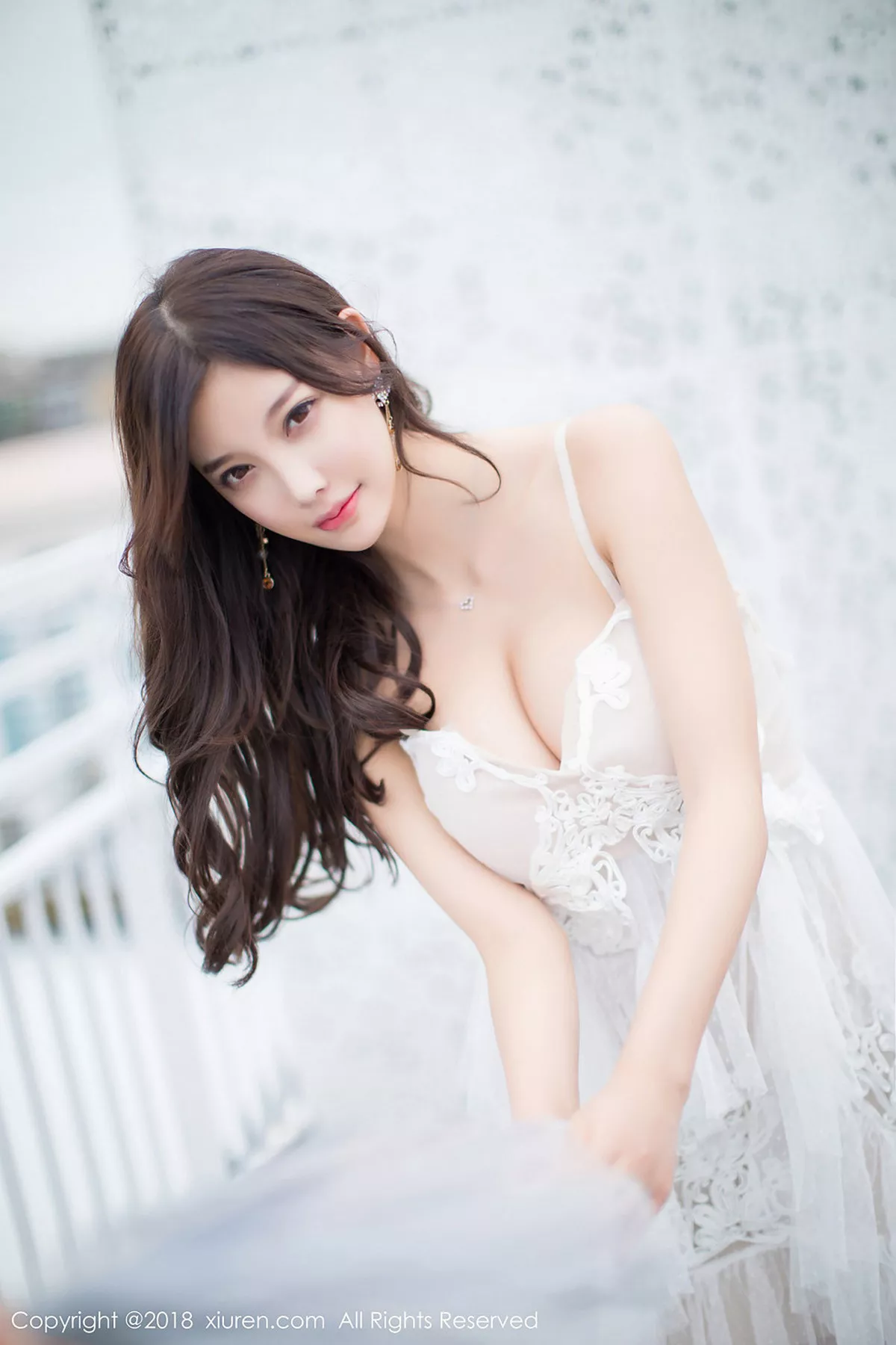 [XiuRen秀人网]第1296期杨晨晨写真 [68P]-003