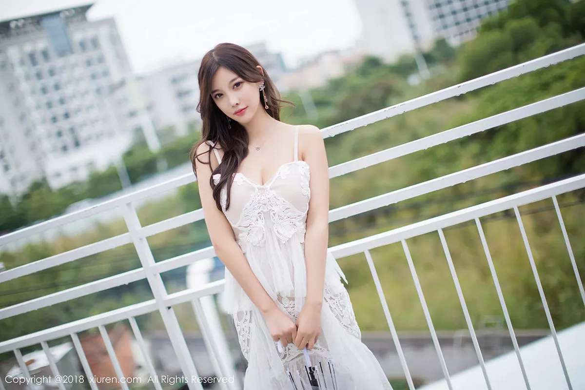 [XiuRen秀人网]第1296期杨晨晨写真 [68P]-001