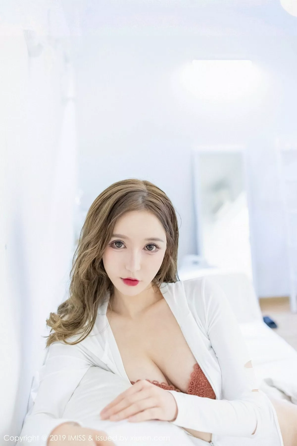 [Imiss爱蜜社]第336期小琳写真 [43P]-010