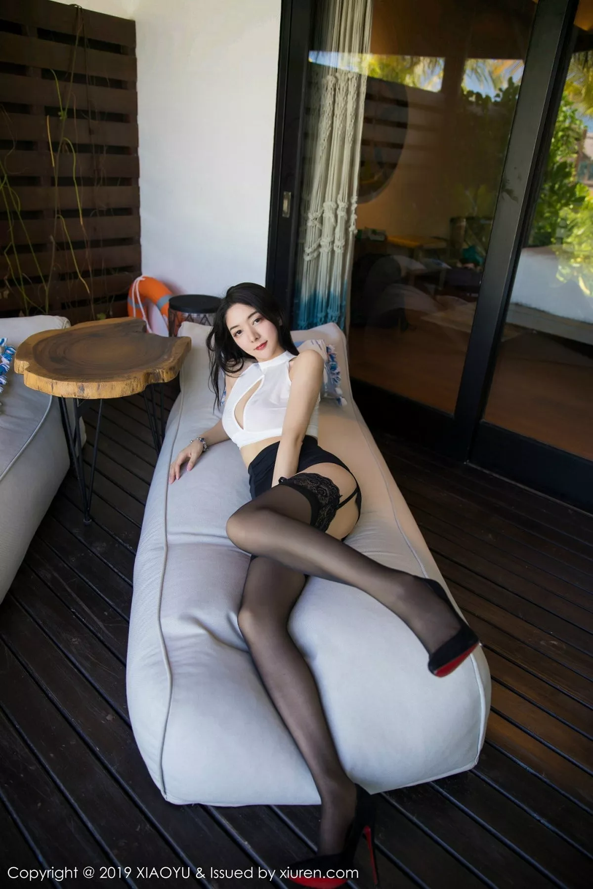 [XiaoYu画语界]第066期喜欢猫写真 [52P]-009