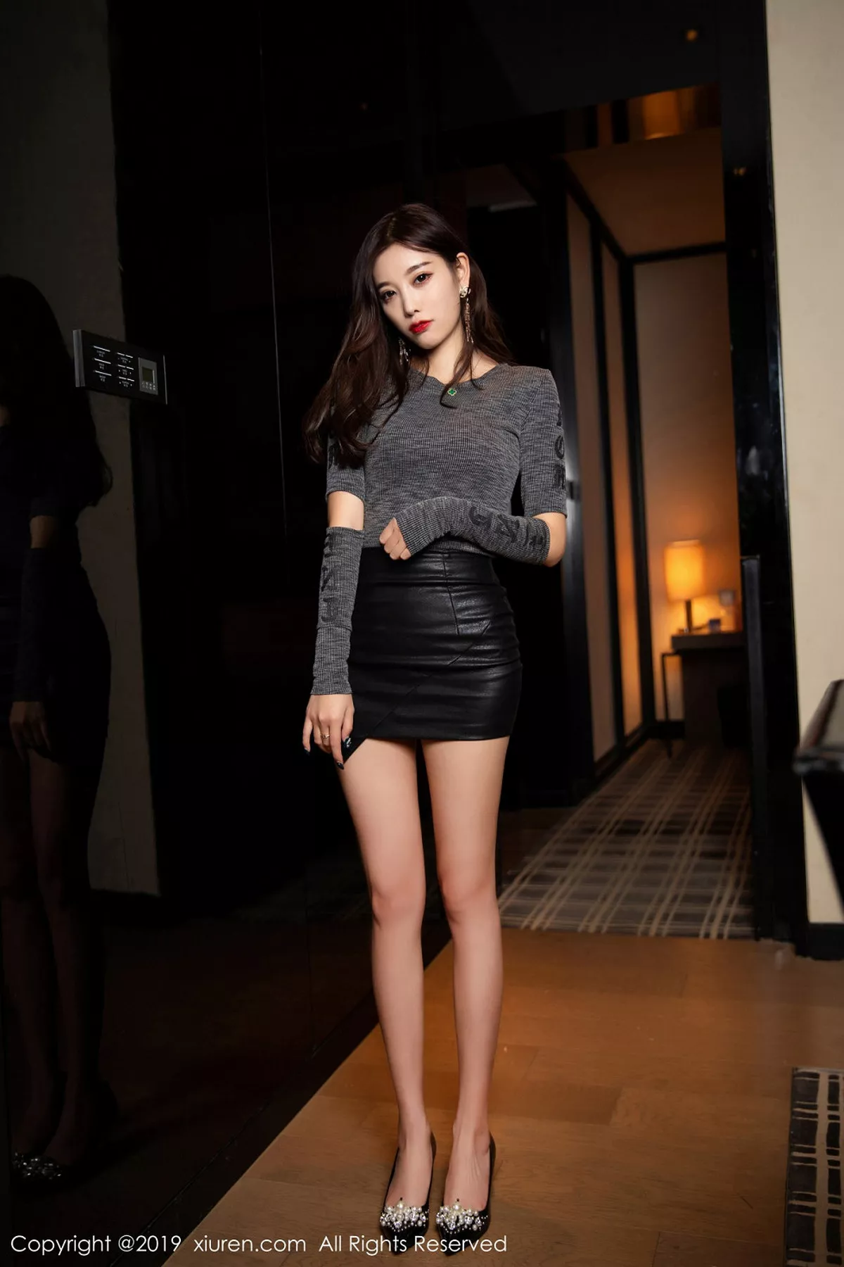 [XiuRen秀人网]第1473期杨晨晨写真 [50P]-001
