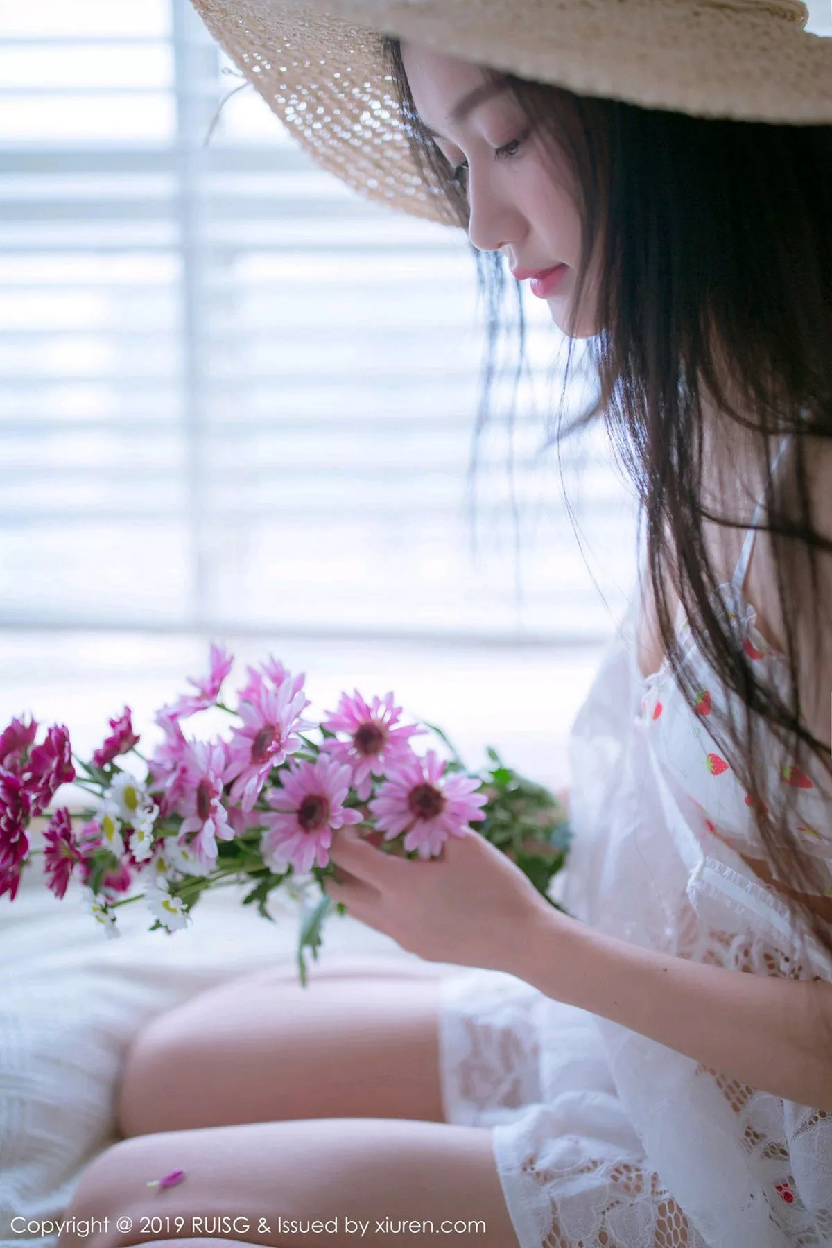 [Micat猫萌榜]第068期深紫Julie写真 [49P]-017