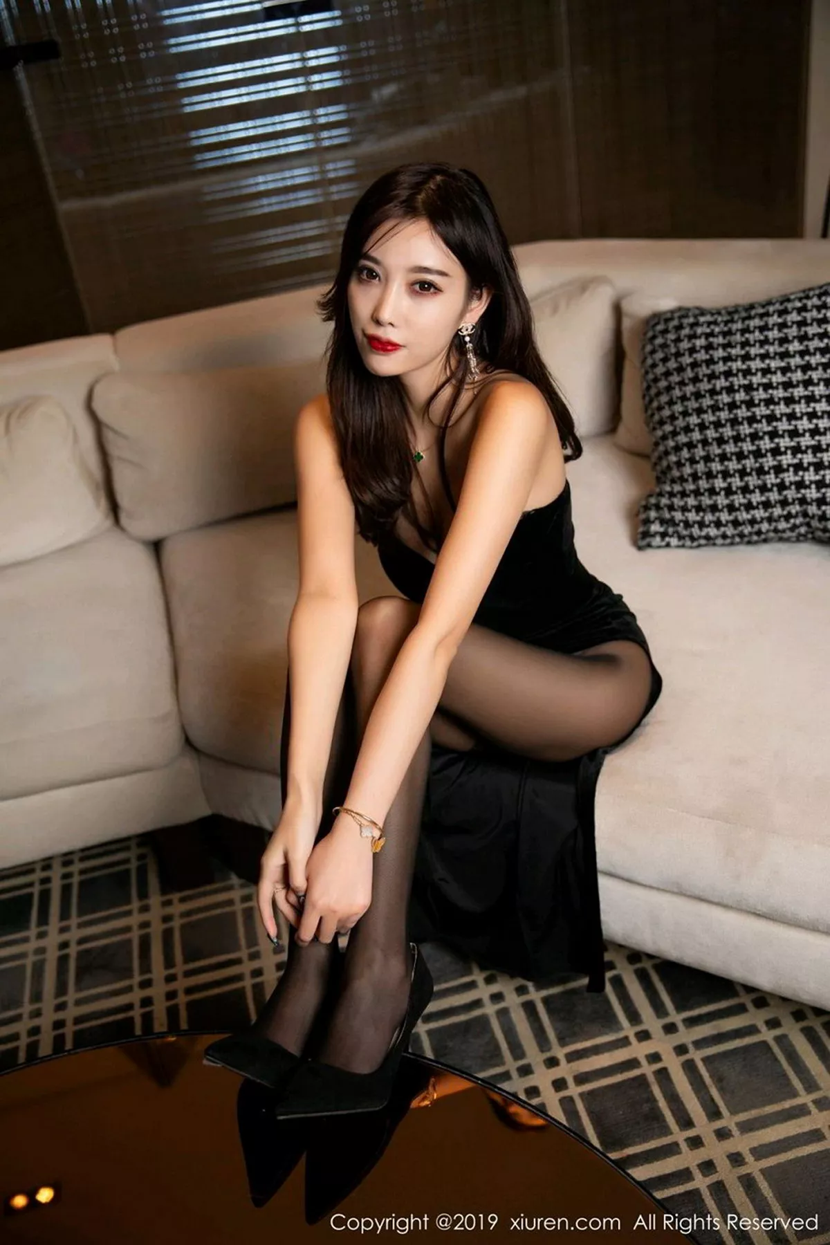 [XiuRen秀人网]第1483期杨晨晨写真 [86P]-024