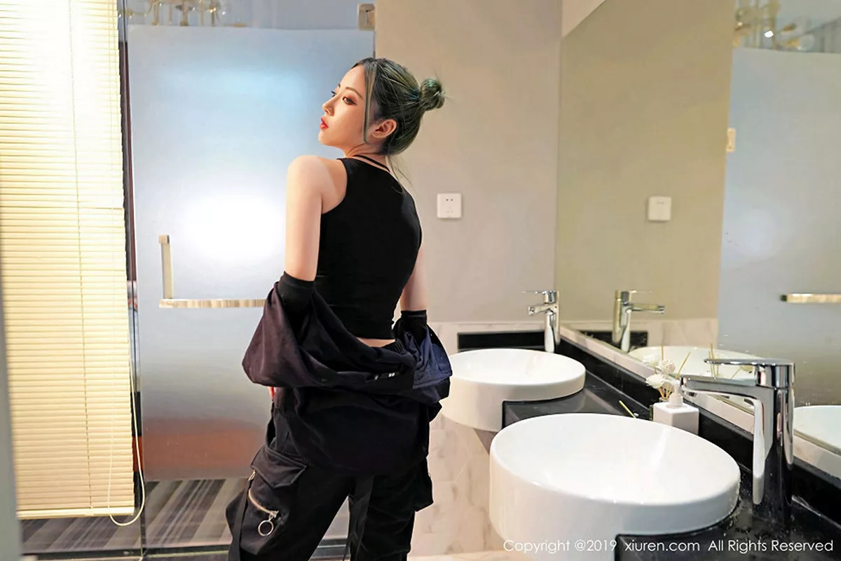 [XiuRen秀人网]第1550期贾诗晗写真 [48P]-035