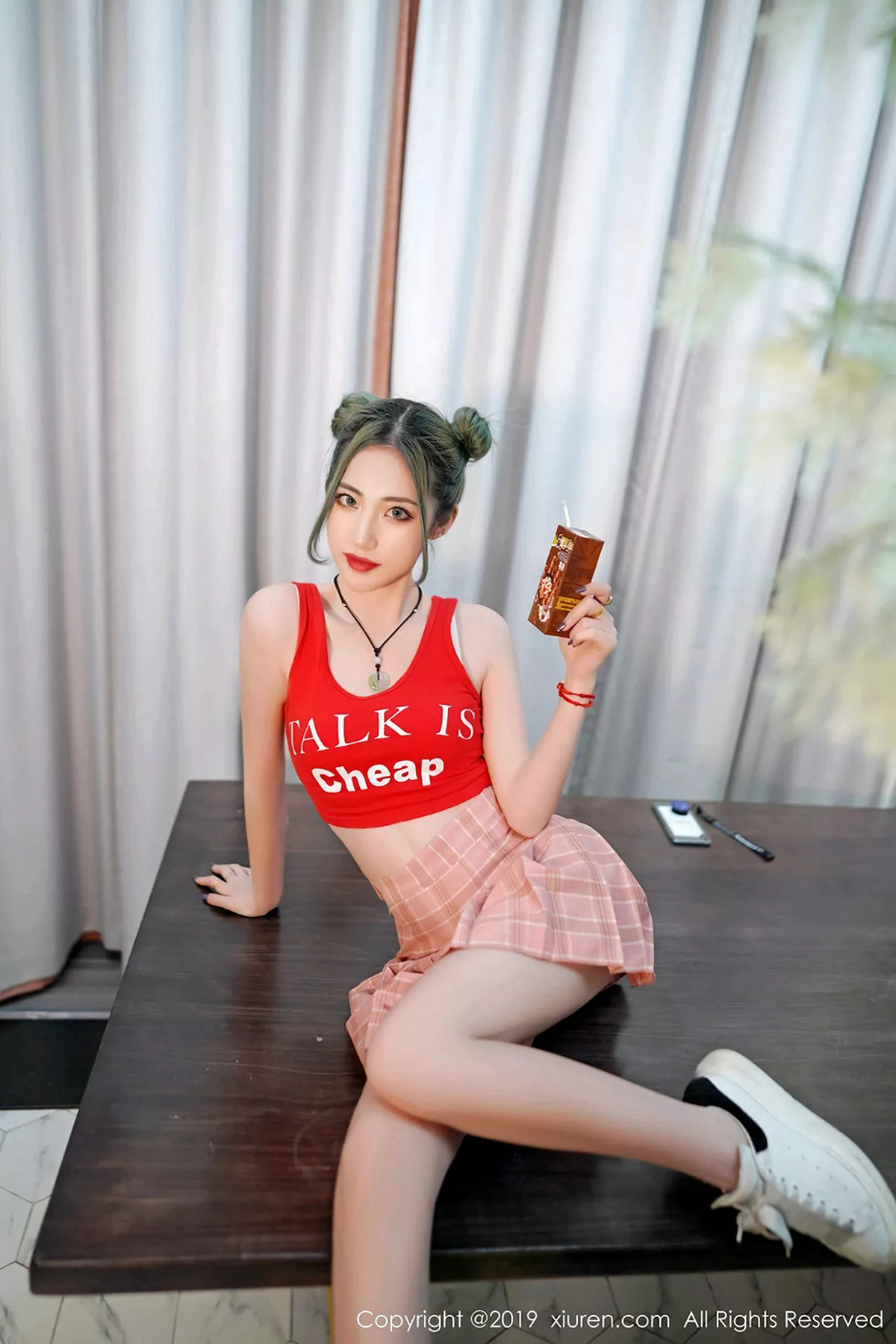 [XiuRen秀人网]第1550期贾诗晗写真 [48P]-001