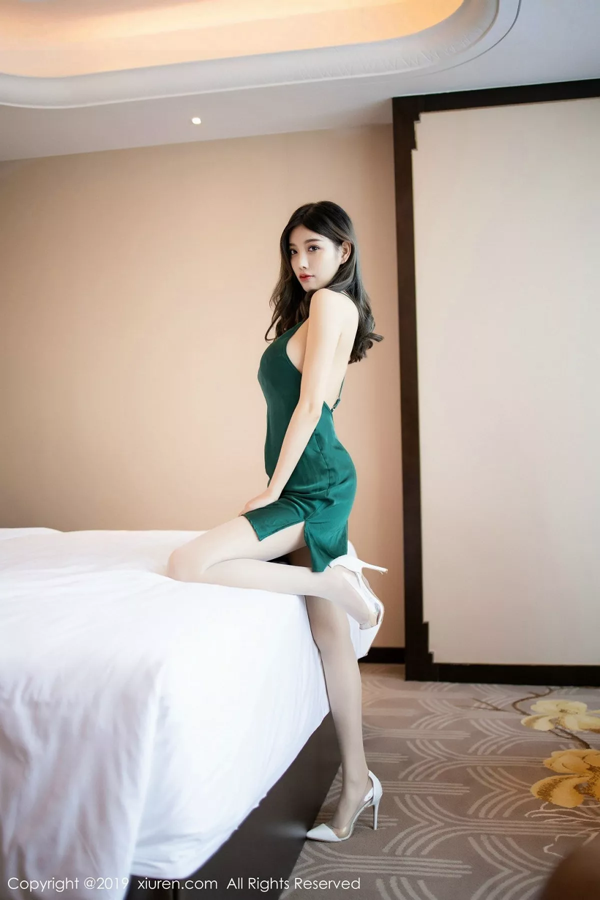 [XiuRen秀人网]第1567期杨晨晨写真 [65P]-002
