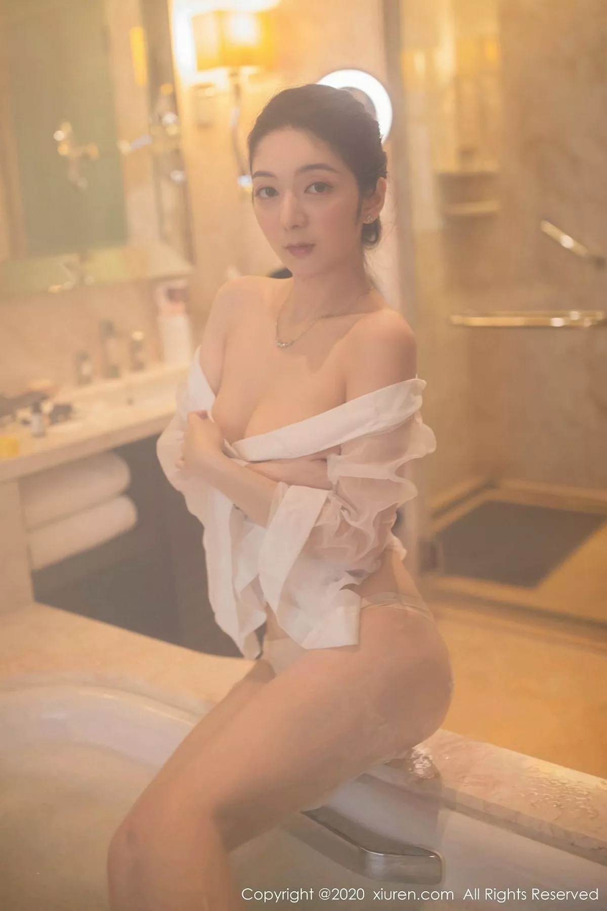 [XiuRen秀人网]第2063期小热巴写真 [62P]-008