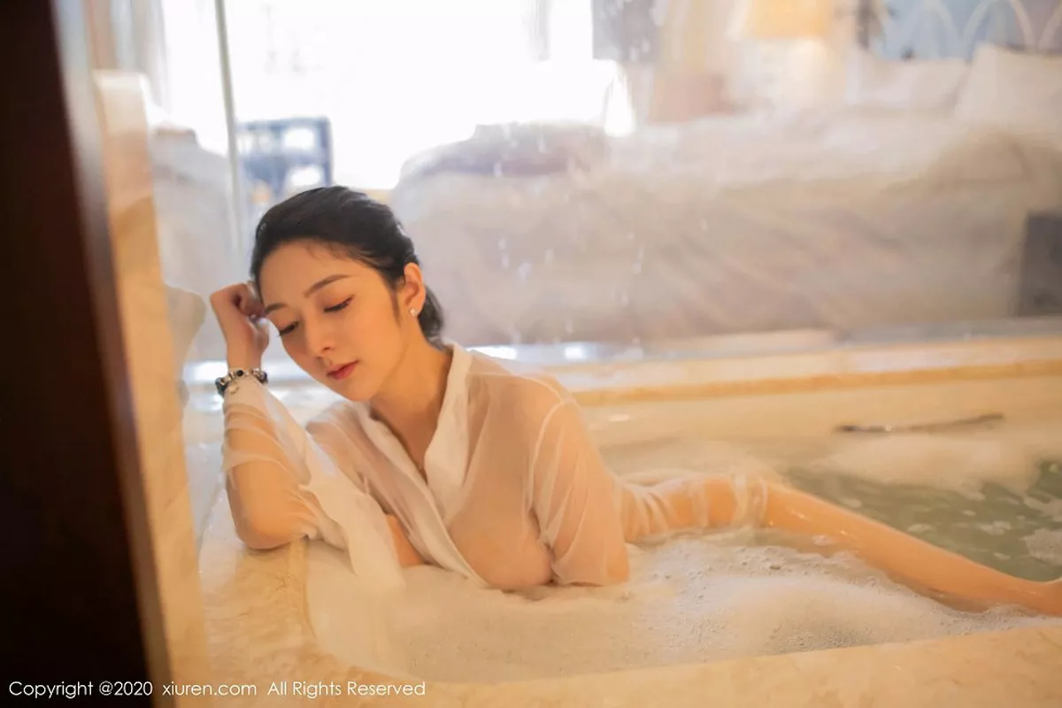 [XiuRen秀人网]第2063期小热巴写真 [62P]-009