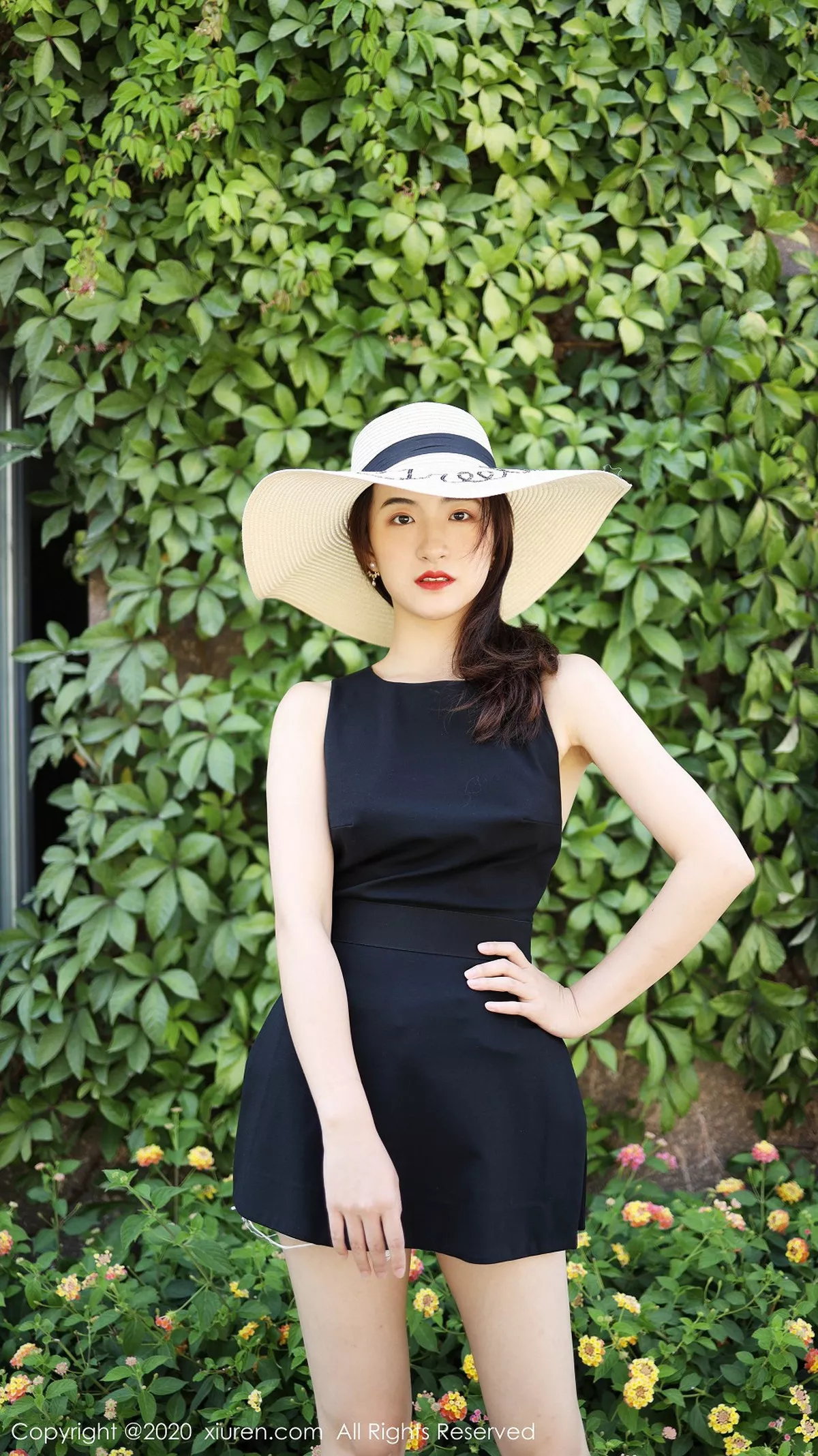 [XiuRen秀人网]第1956期艺儿拿铁写真 [42P]-002