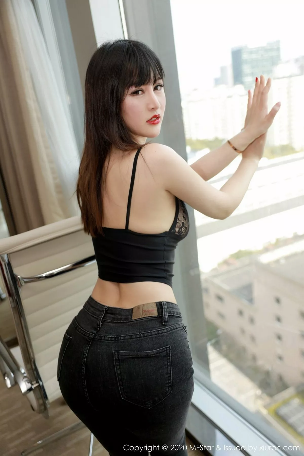 [MFStar模范学院]第289期诗诗kiki写真 [55P]-011