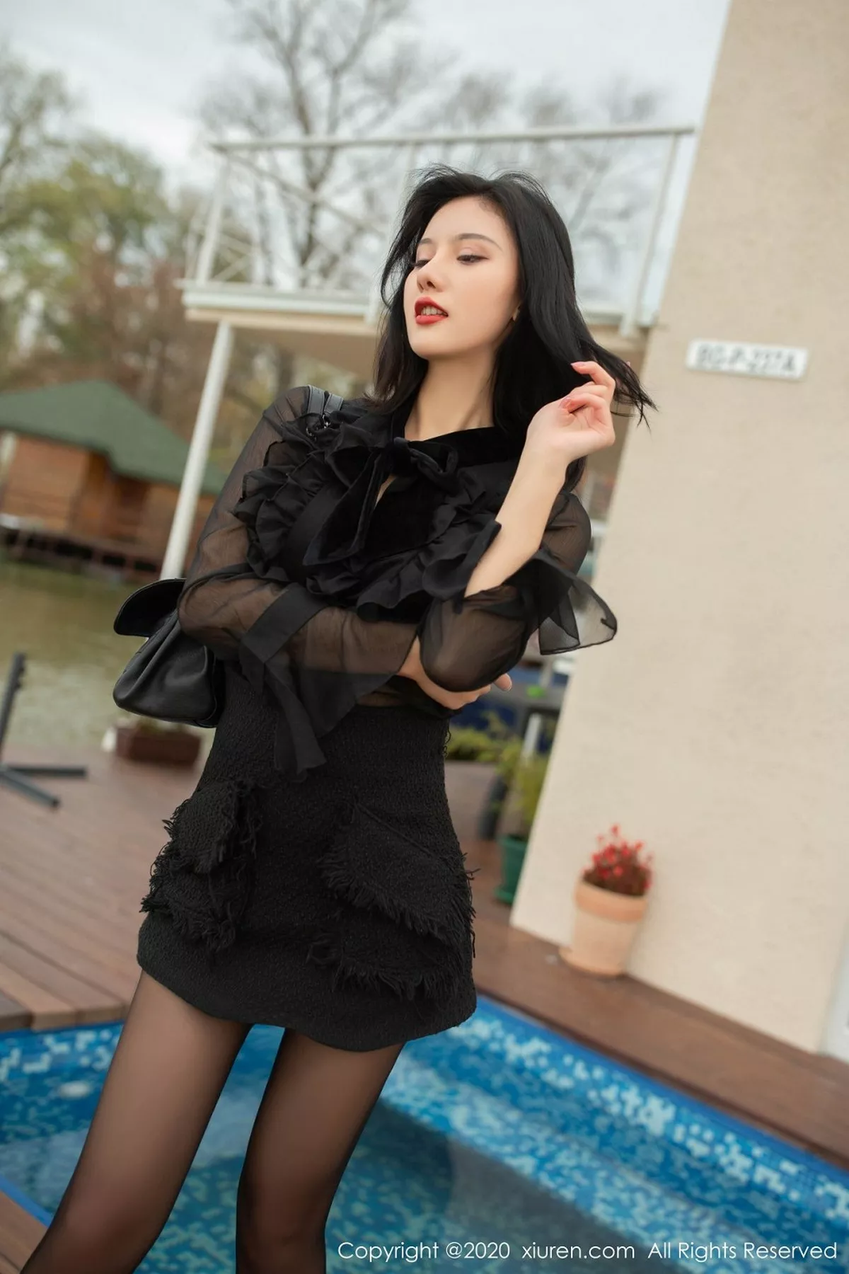 [XiuRen秀人网]第2128期就是阿朱啊写真 [69P]-019