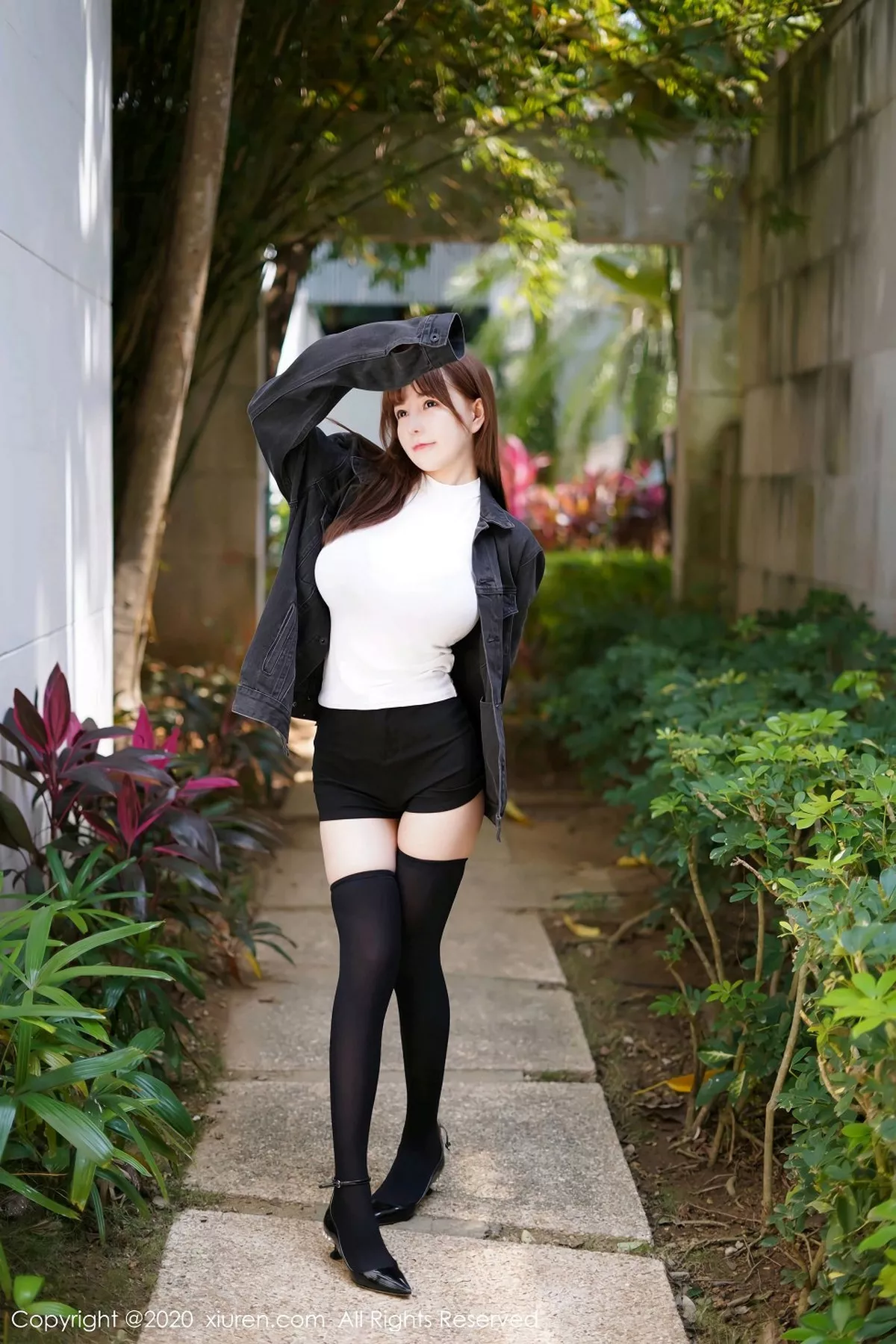 [XiuRen秀人网]第2147期UU酱写真 [83P]-022