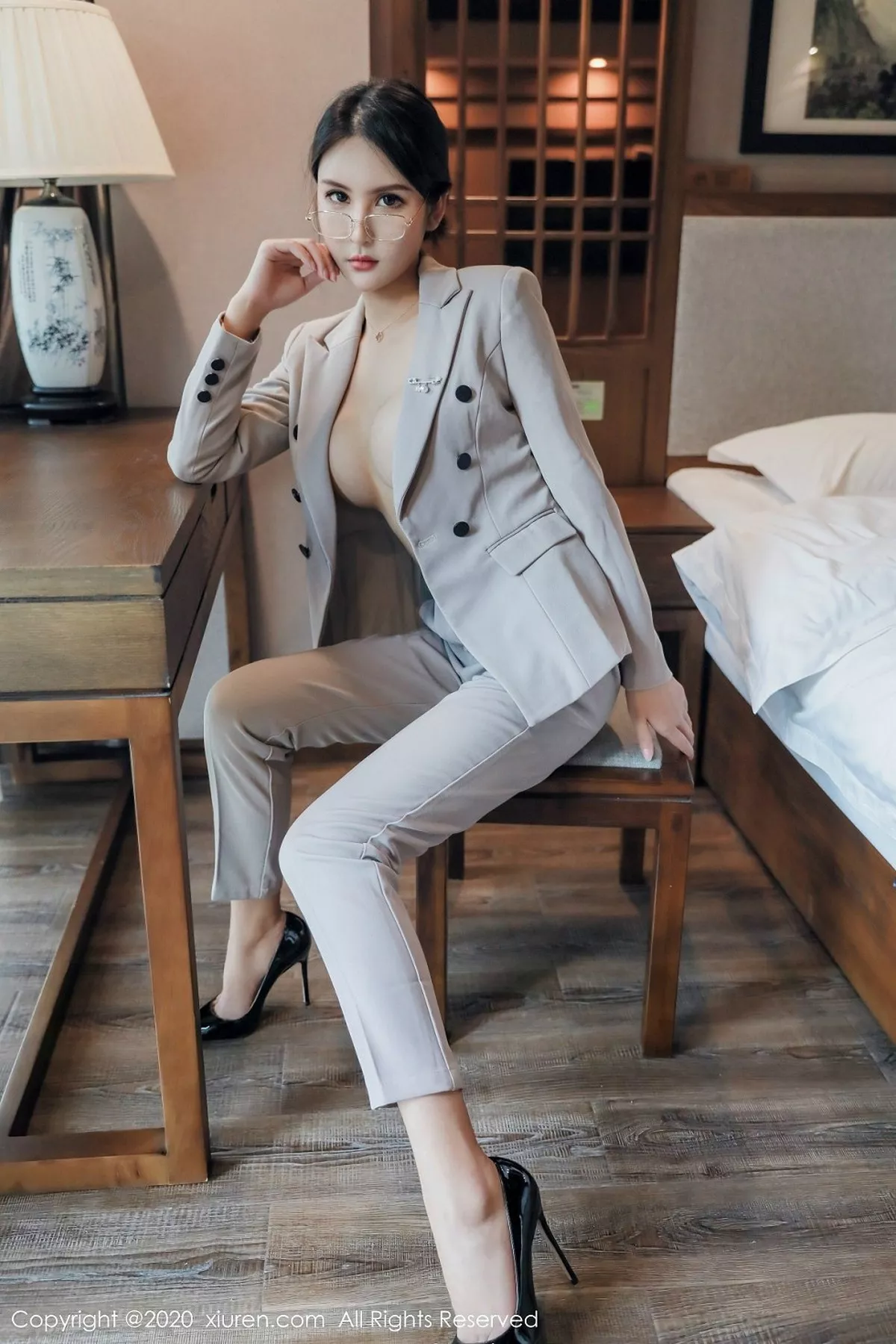 [XiuRen秀人网]第2098期顾奈奈写真 [86P]-001