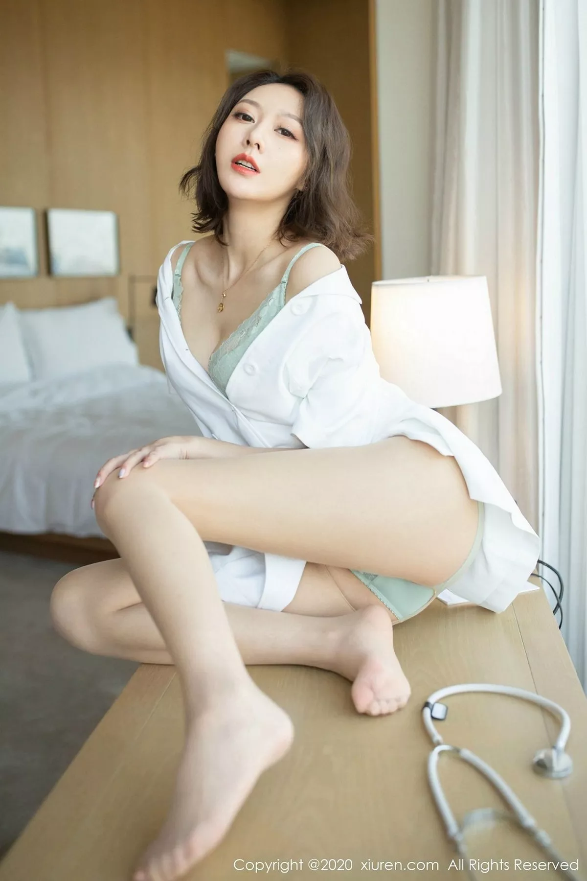 [XiuRen秀人网]第2199期艺轩写真 [73P]-044