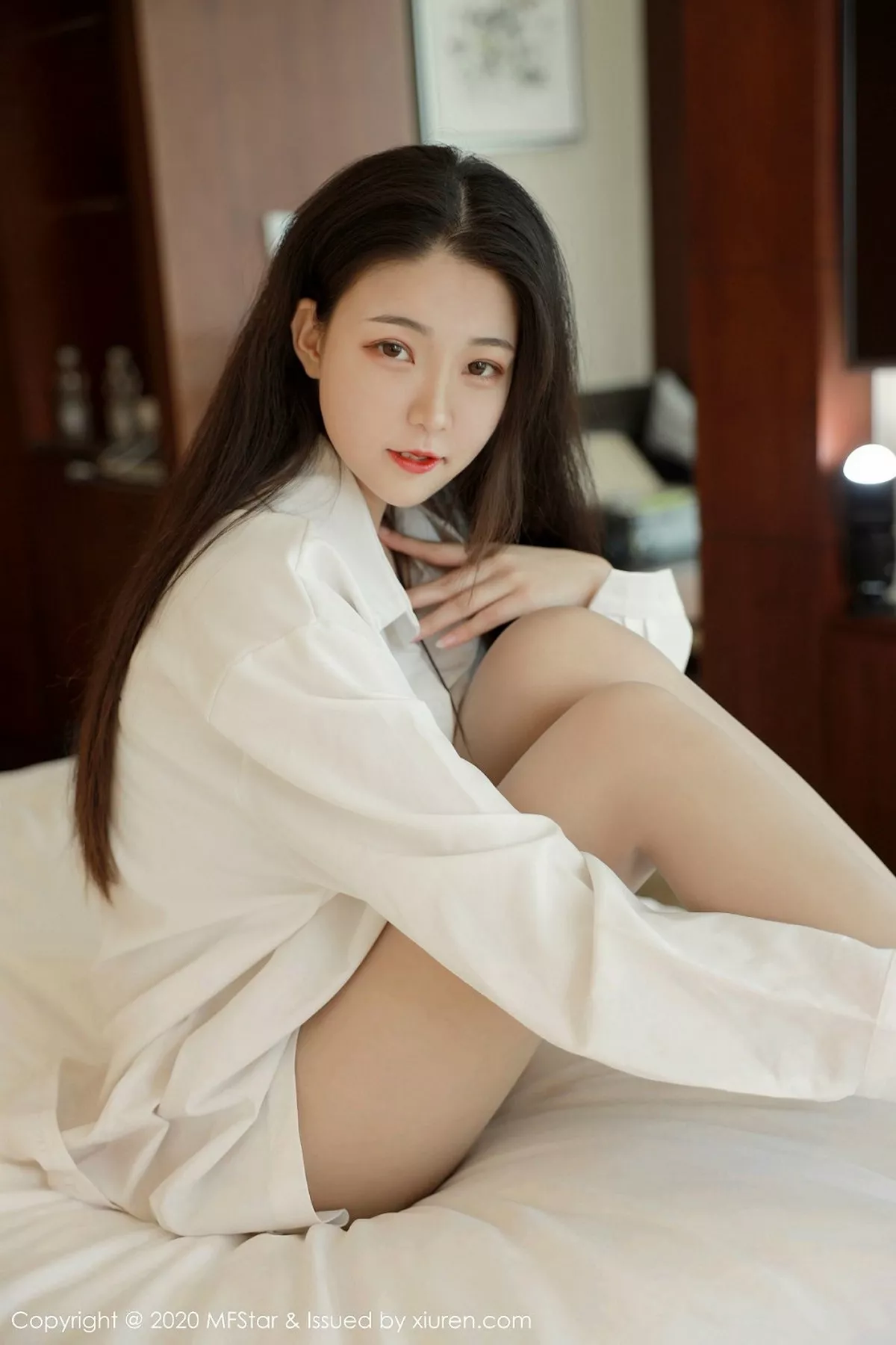 [MFStar模范学院]第321期张小妮写真 [58P]-004