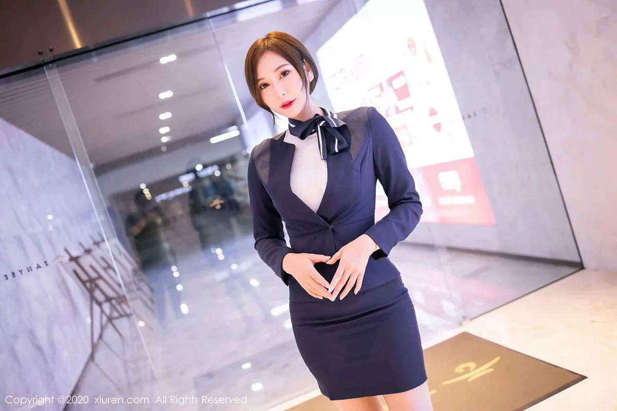 [XiuRen秀人网]第2221期Lavinia肉写真 [51P]-003