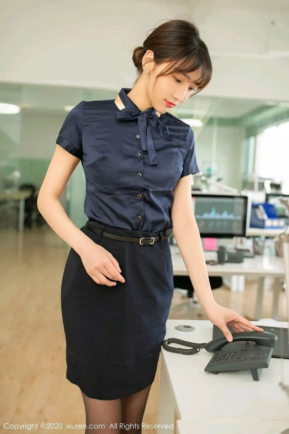 [XiuRen秀人网]第2164期陆萱萱写真 [111P]-001