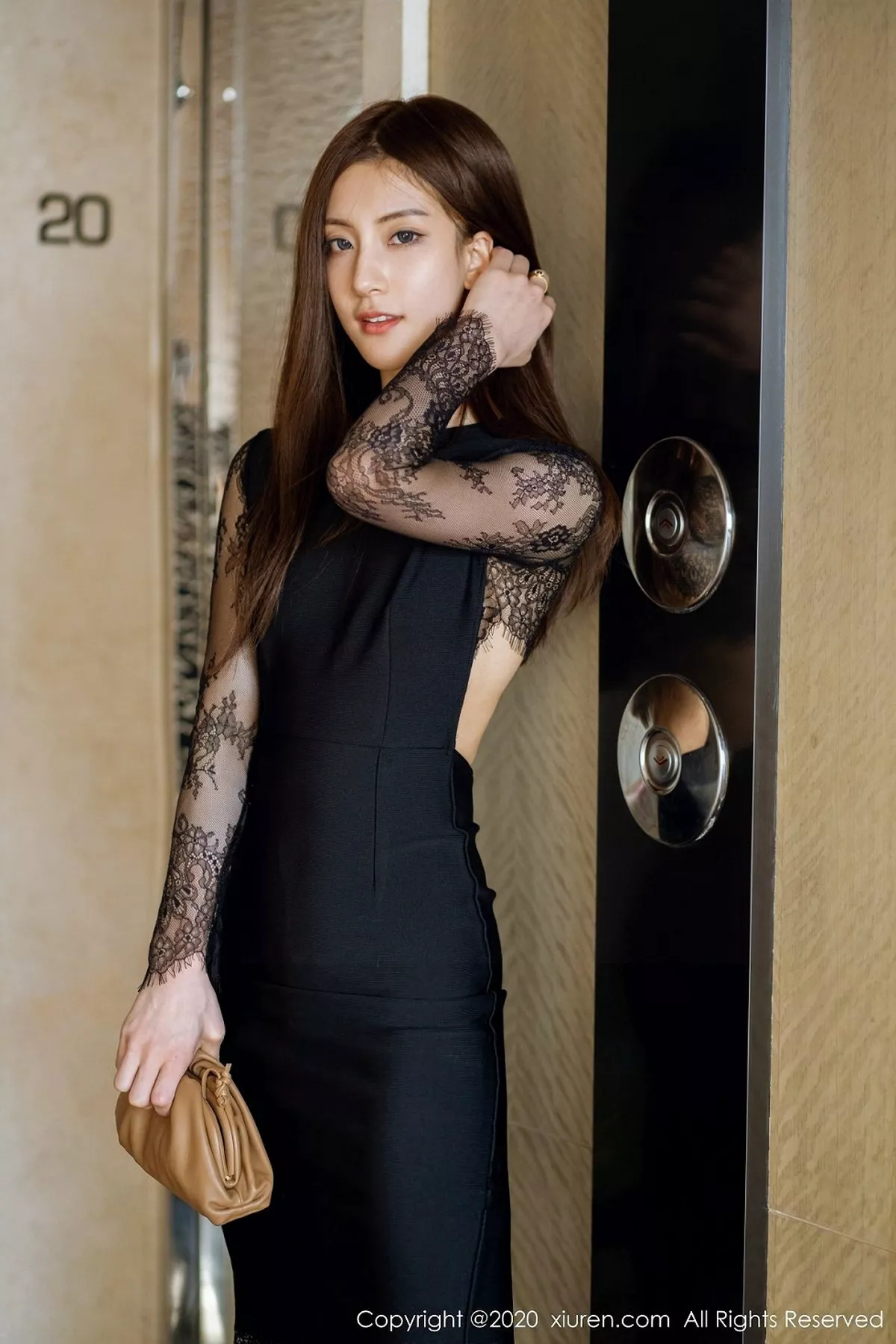 [XiuRen秀人网]第2165期林文文写真 [67P]-010