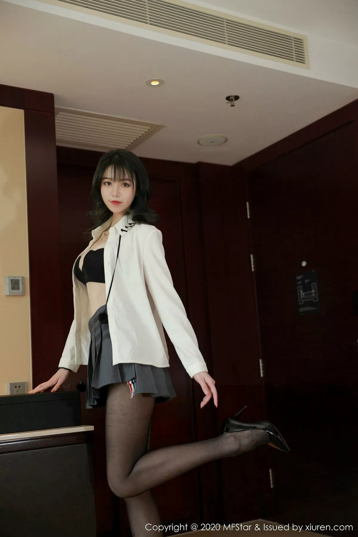 [MFStar模范学院]第312期yoo优优写真 [49P]-024