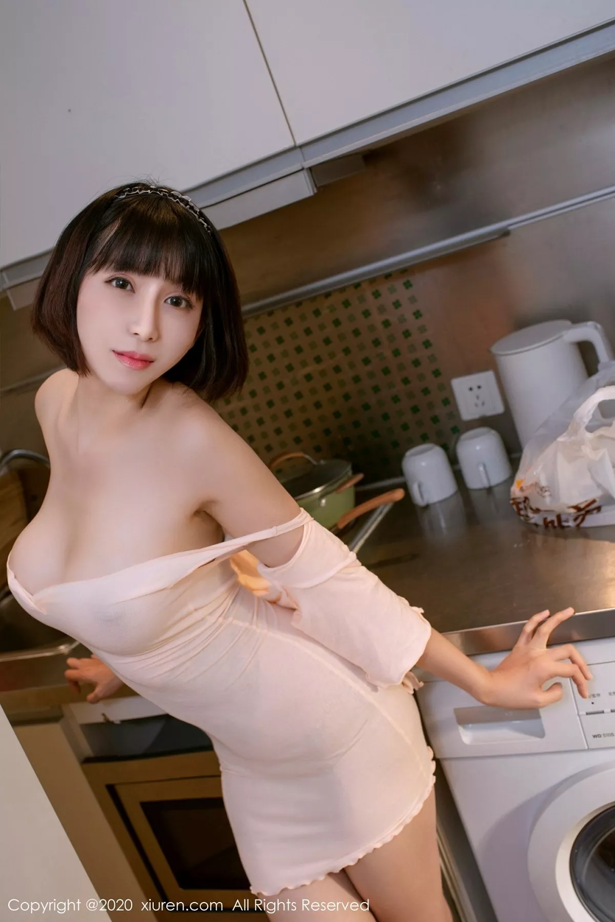 [XiuRen秀人网]第2318期安妮斯朵拉写真 [64P]-061
