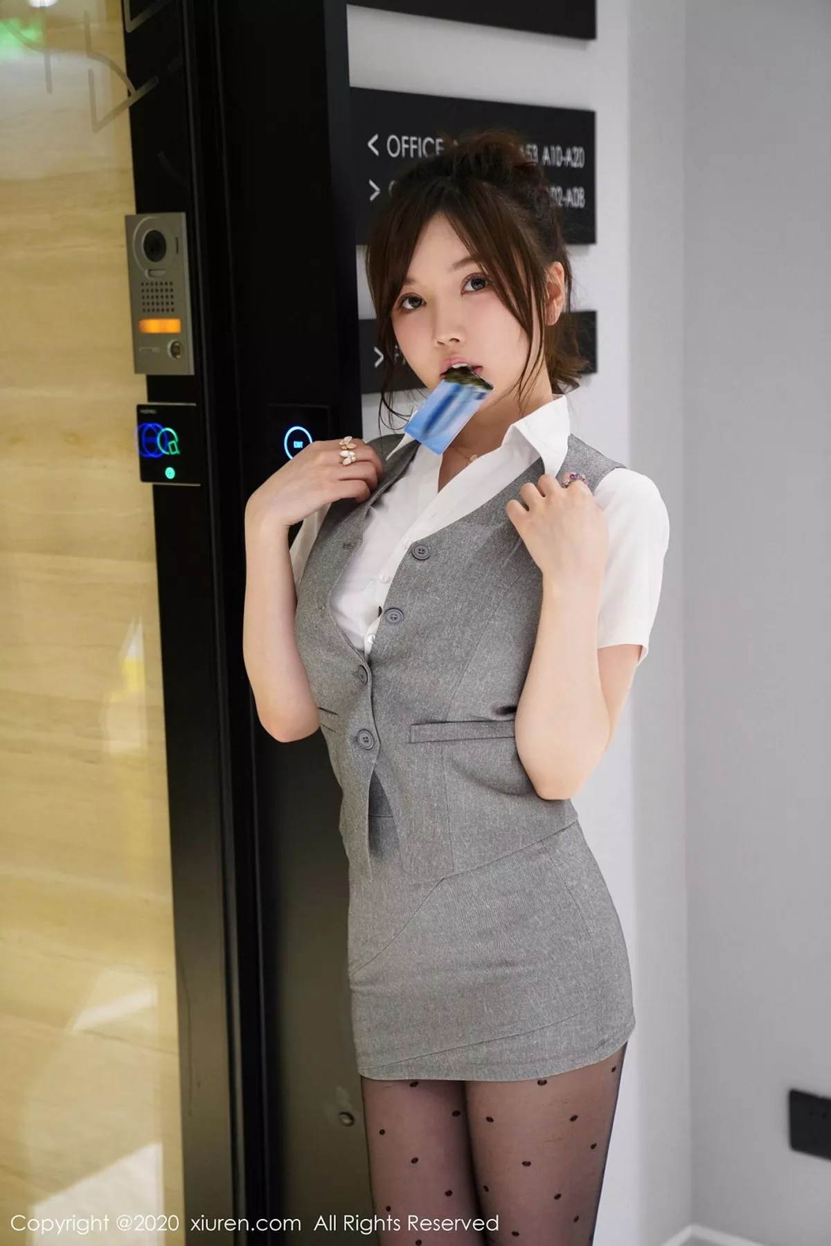 [XiuRen秀人网]第2326期糯美子写真 [86P]-016