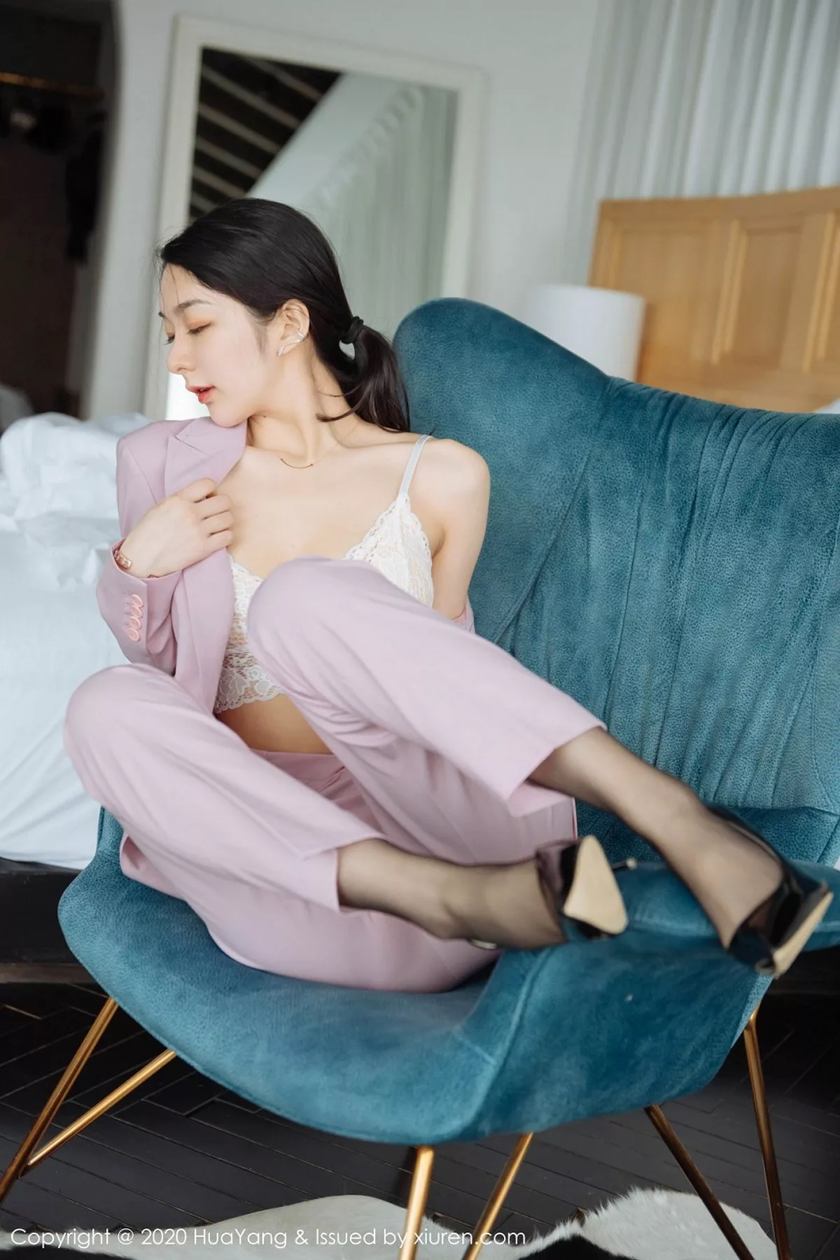 [HuaYang花漾]第255期小热巴写真 [60P]-011