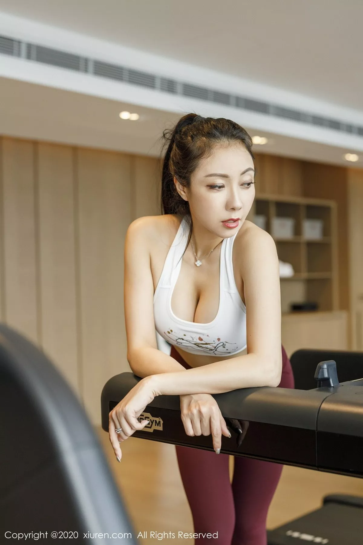 [XiuRen秀人网]第2332期果儿写真 [43P]-019