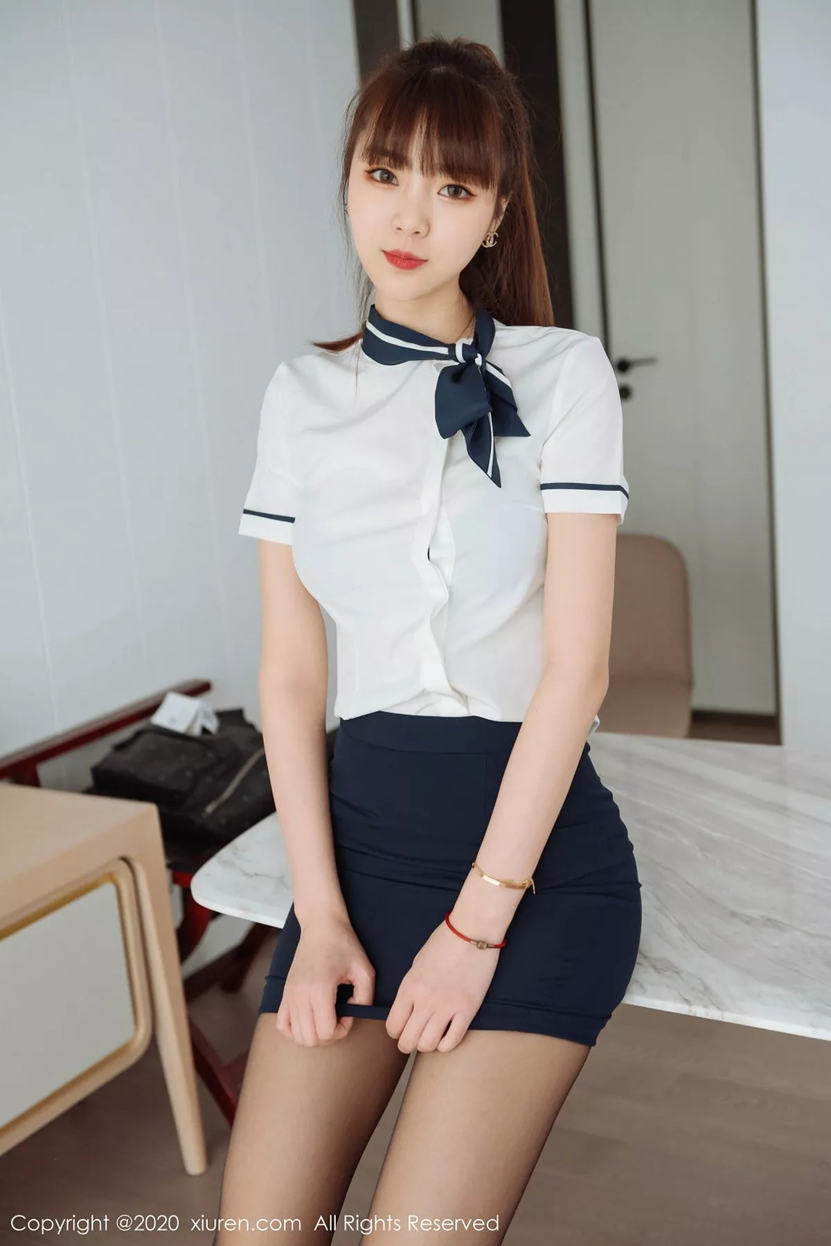 [XiuRen秀人网]第2261期可乐Vicky写真 [55P]-039